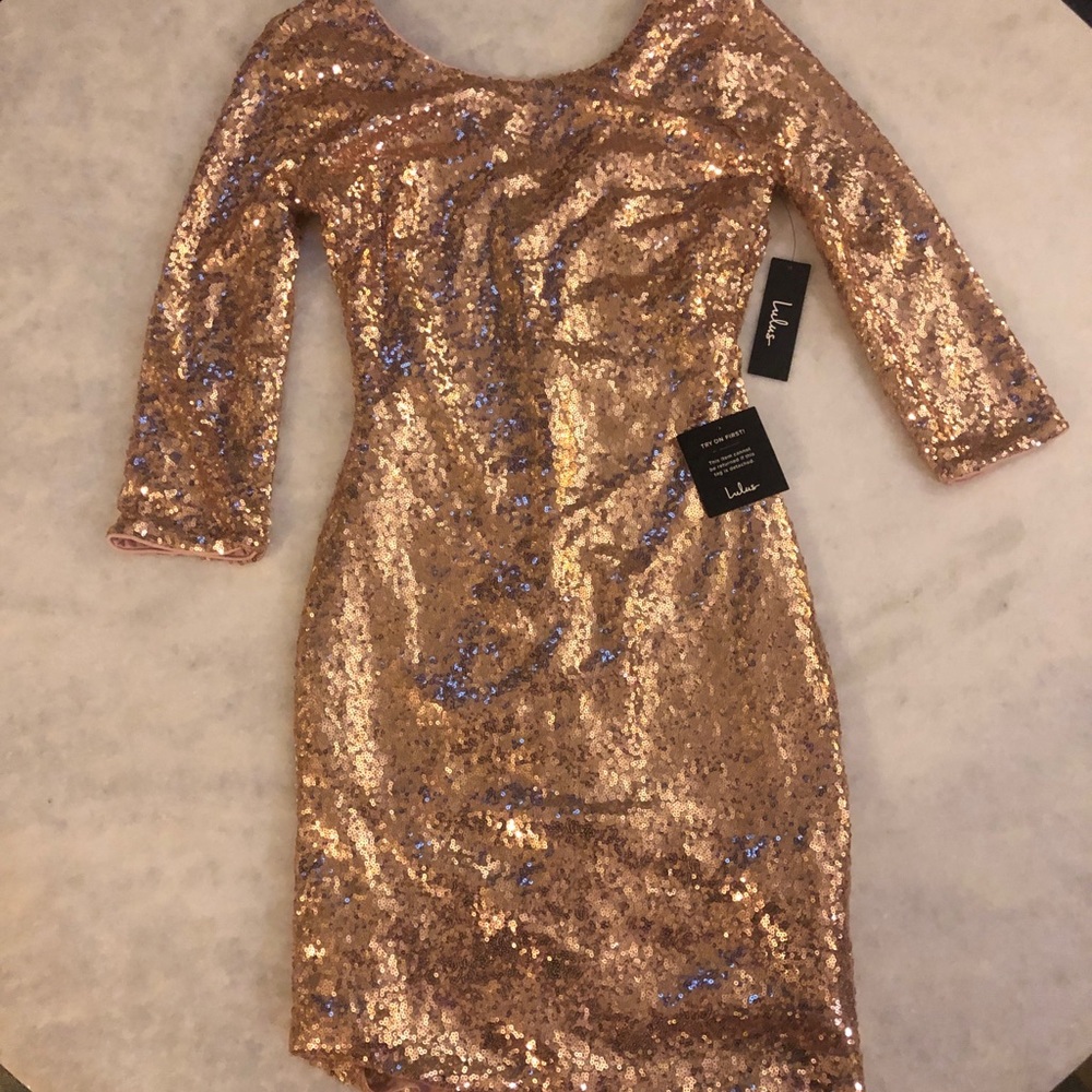 3/4 Sleeved Rose Gold Sequin Lulus Dress WITH TAGS